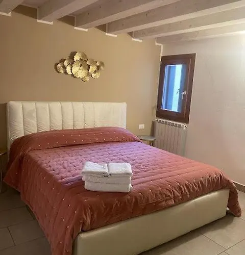 Elena's Piano Terzo
